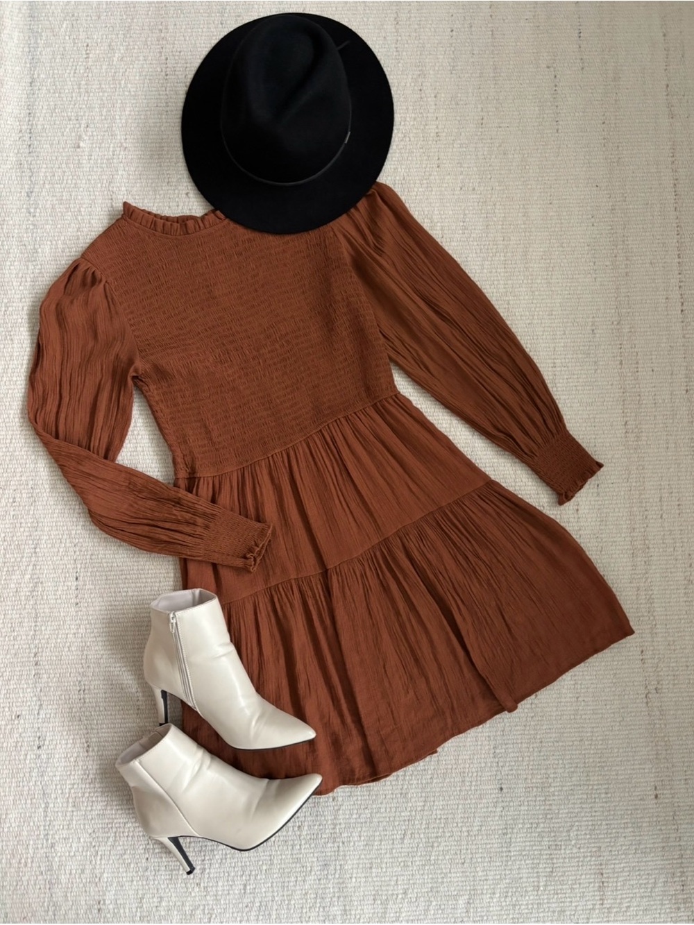 | Blu Pepper | Rust Color Long-Sleeve Tiered Smocked Dress Women’s size Large